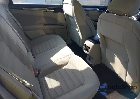 2019 Ford Fusion Hybrid Se z USA, uszkodzony, nr VIN 3FA6P0LU2KR168705